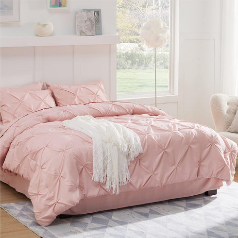 Marquis Luxurious Pinch Pleated All-Season Comforter With  Pillow Shams